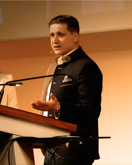 Josef Köppl auf der Bühne